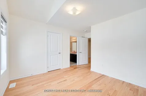 45 Prudhoe Terrace Barrie ON L9S 2Z8