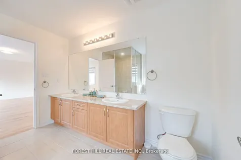 45 Prudhoe Terrace Barrie ON L9S 2Z8