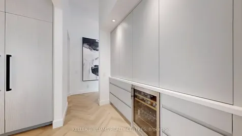 1 Forestwood Lane Barrie ON L4N 7S5