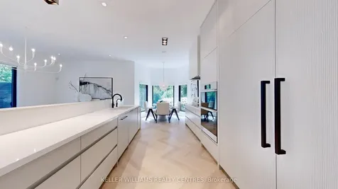 1 Forestwood Lane Barrie ON L4N 7S5