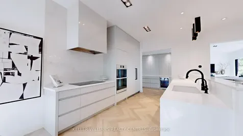 1 Forestwood Lane Barrie ON L4N 7S5