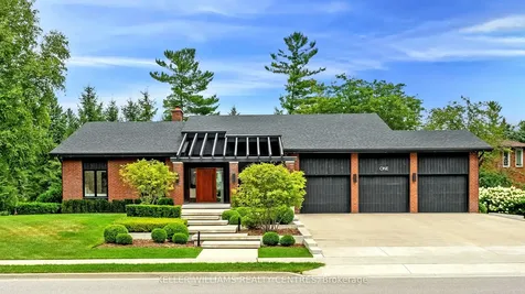 1 Forestwood Lane Barrie ON L4N 7S5