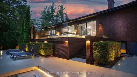 1 Forestwood Lane Barrie ON L4N 7S5