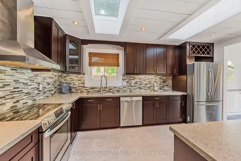 200 Hickory Lane Barrie ON L4N 4J8