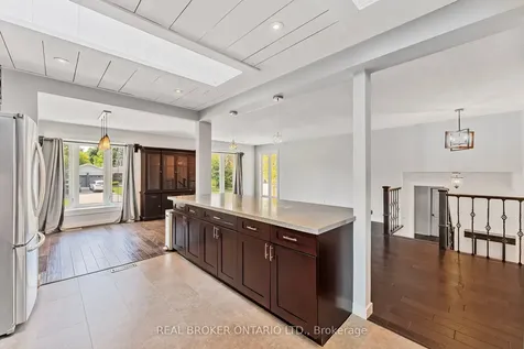 200 Hickory Lane Barrie ON L4N 4J8