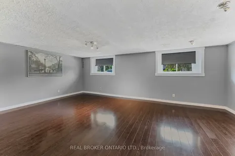 200 Hickory Lane Barrie ON L4N 4J8