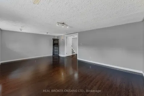 200 Hickory Lane Barrie ON L4N 4J8