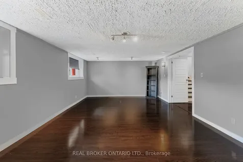 200 Hickory Lane Barrie ON L4N 4J8