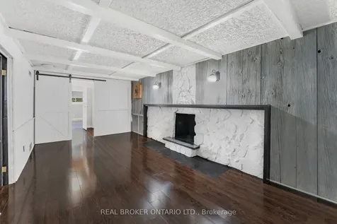 200 Hickory Lane Barrie ON L4N 4J8