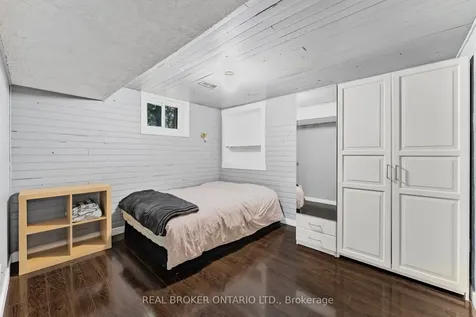 200 Hickory Lane Barrie ON L4N 4J8