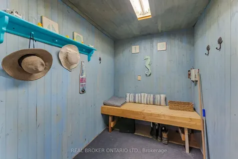 200 Hickory Lane Barrie ON L4N 4J8