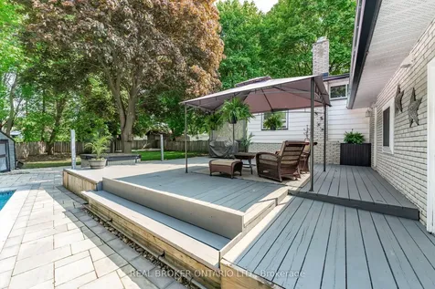 200 Hickory Lane Barrie ON L4N 4J8