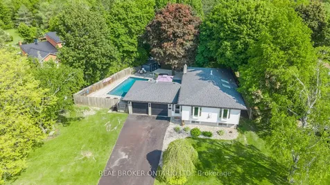 200 Hickory Lane Barrie ON L4N 4J8