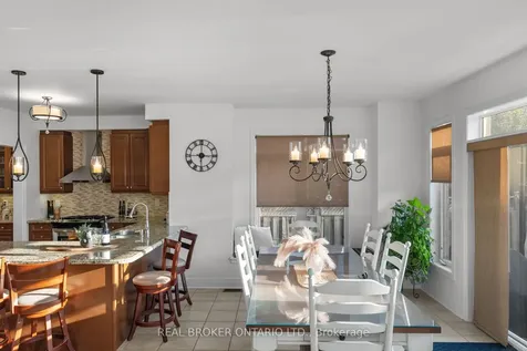 33 Royal Park Boulevard Barrie ON L4N 6M8