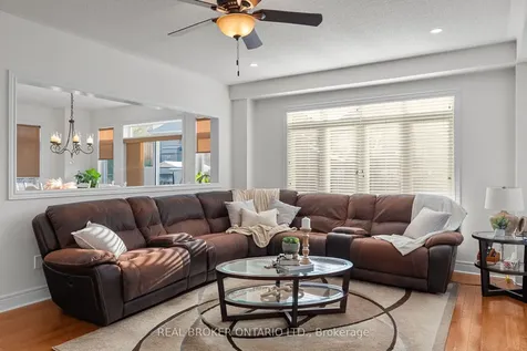 33 Royal Park Boulevard Barrie ON L4N 6M8