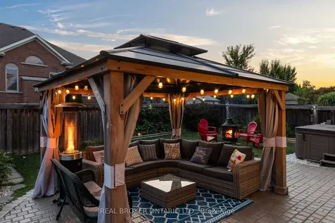 33 Royal Park Boulevard Barrie ON L4N 6M8