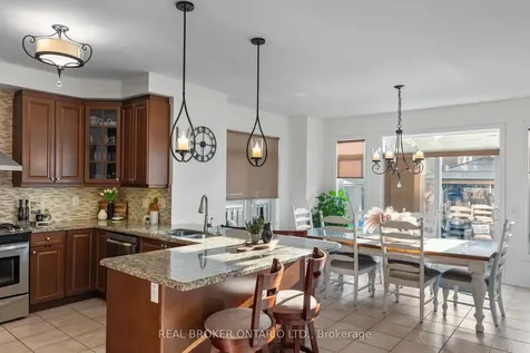 33 Royal Park Boulevard Barrie ON L4N 6M8