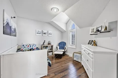 25 Regalia Way Barrie ON L4M 7H7