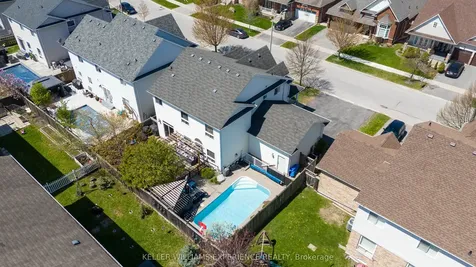 25 Regalia Way Barrie ON L4M 7H7