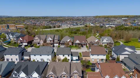 25 Regalia Way Barrie ON L4M 7H7