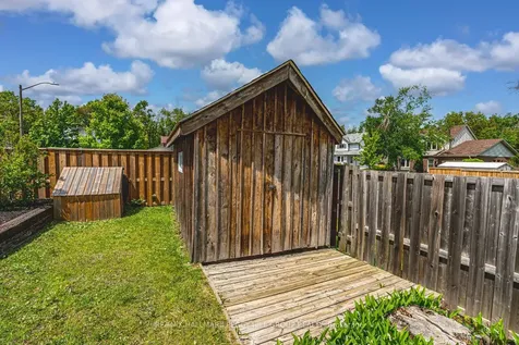 20 Shelley Lane Barrie ON L4N 4X8