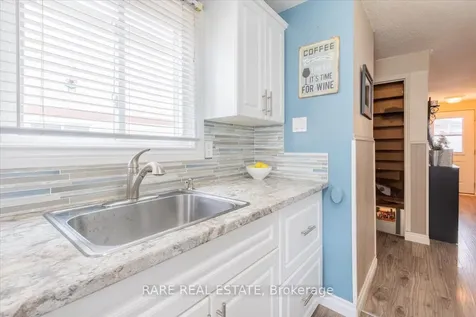 12B Janice Drive Barrie ON L4N 5Y2