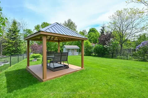 107 Huronia Road Barrie ON L4N 4G1