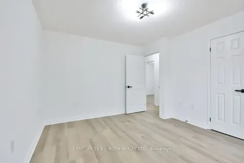 105 Monique Crescent Barrie ON L4M 6Y5