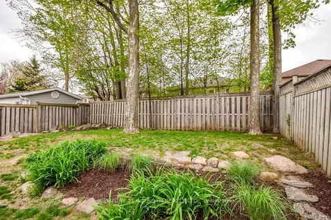 105 Monique Crescent Barrie ON L4M 6Y5