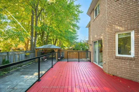 35 Jones Drive Barrie ON L4M 6H7