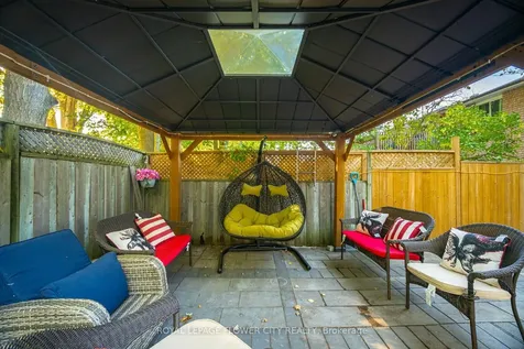 35 Jones Drive Barrie ON L4M 6H7