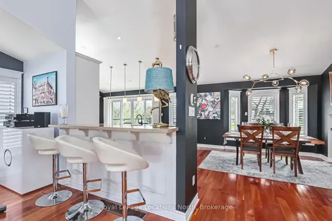 10 Mcintosh Gate Collingwood ON L9Y 5B6