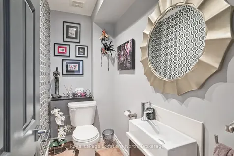 10 Mcintosh Gate Collingwood ON L9Y 5B6