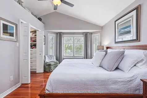 10 Mcintosh Gate Collingwood ON L9Y 5B6