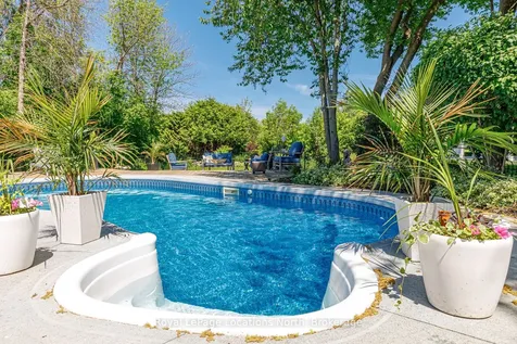 10 Mcintosh Gate Collingwood ON L9Y 5B6