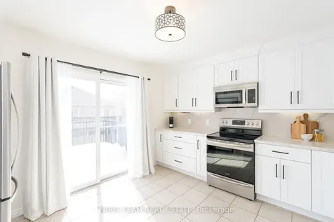 25 Catherine Drive Barrie ON L4N 0Y5