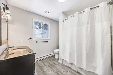 50 Melinda Crescent Barrie ON L4N 5G6