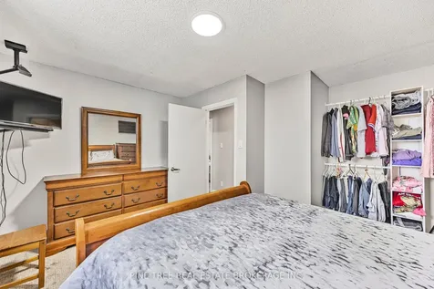 50 Melinda Crescent Barrie ON L4N 5G6