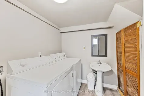 50 Melinda Crescent Barrie ON L4N 5G6