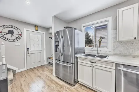 50 Melinda Crescent Barrie ON L4N 5G6