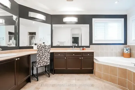 64 Westminster Circle Barrie ON L4M 0A5