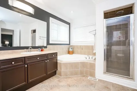 64 Westminster Circle Barrie ON L4M 0A5