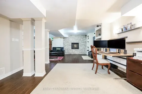 64 Westminster Circle Barrie ON L4M 0A5