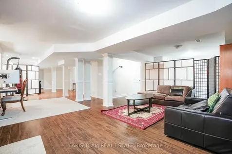 64 Westminster Circle Barrie ON L4M 0A5