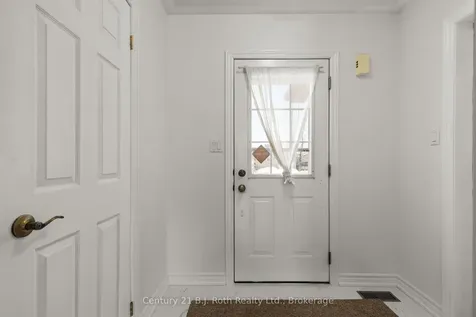 6 Golden Eagle Way Barrie ON L4M 6P4