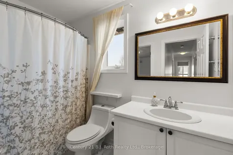 6 Golden Eagle Way Barrie ON L4M 6P4