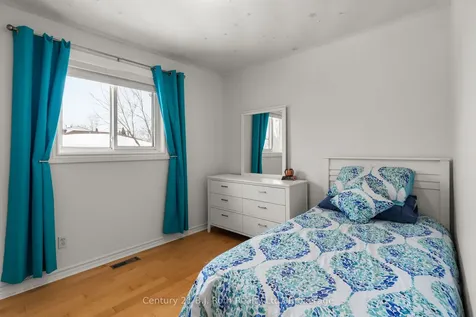 6 Golden Eagle Way Barrie ON L4M 6P4