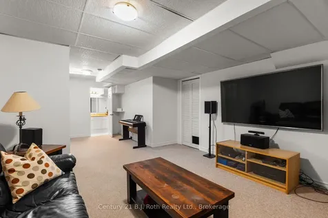 6 Golden Eagle Way Barrie ON L4M 6P4