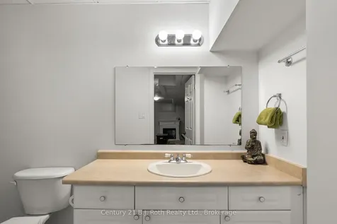 6 Golden Eagle Way Barrie ON L4M 6P4