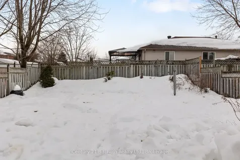 6 Golden Eagle Way Barrie ON L4M 6P4